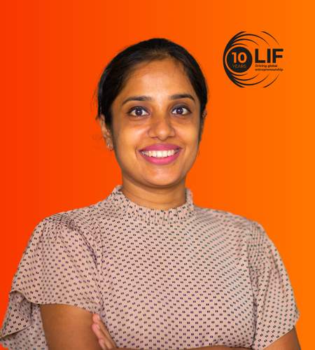 Headshot of Shivani.